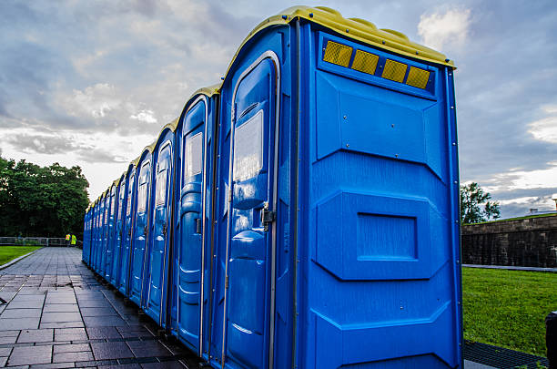 Best Porta potty rental near me  in Pomona, CA
